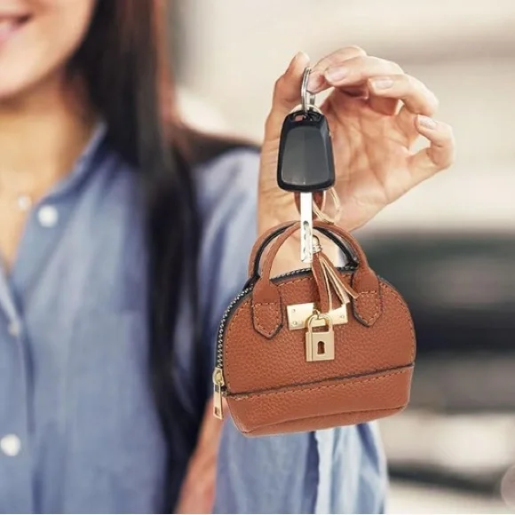 NEW Mini Purse Bag Charm Keychain Micro Pouch Bag Cles Compact Mini Wallet Cream - Picture 5 of 6